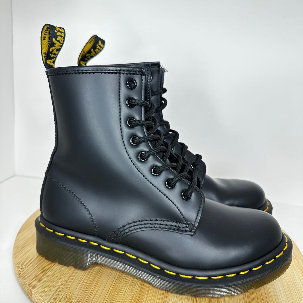 Dr. Martens 1460 Smooth Leather Lace Up Black Boots Combat Moto Womens Size 6